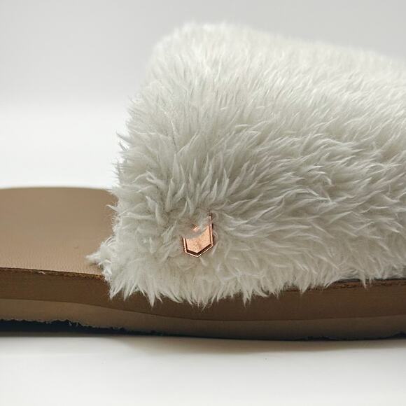 VOLCOM Women's Teddy Faux Fur Slide Water Shoe (Brown/White | Size 8-9) - Picture 6 of 6